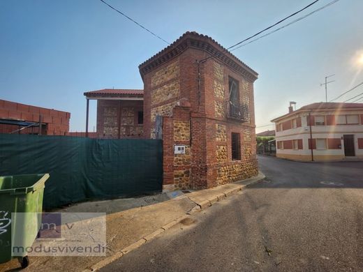 Maison de luxe à vendre à Villaquilambre, 485 000 €, Photo 1