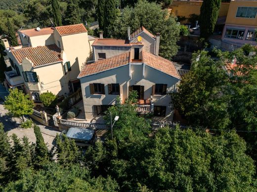 Maison de luxe à vendre à Barcelona, 789 000 €, Photo 1
