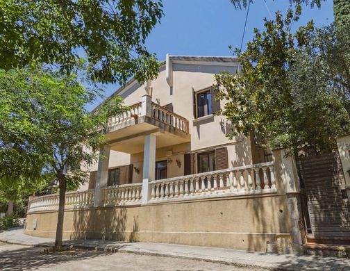 Maison de luxe à vendre à Barcelona, 789 000 €, Photo 2