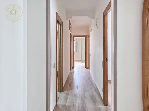 Luxury Apartment for sale in Barcelona, 650 000 €, Photo 6