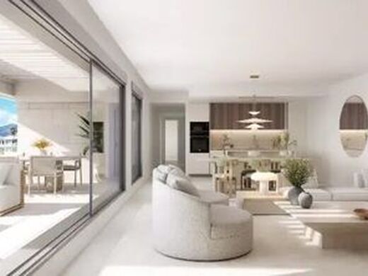 Luxury Apartment for sale in Estepona, 705 000 €, Photo 7