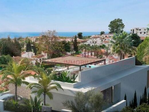 Luxury House for sale in Marbella, 1 595 000 €, Photo 1