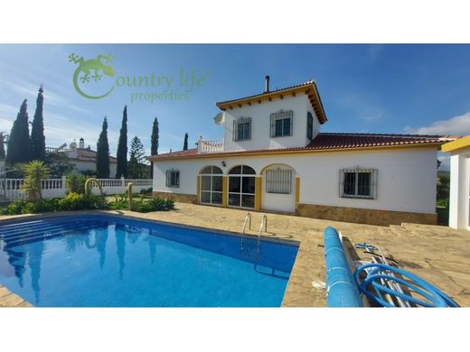 Luxury House for sale in Canillas de Aceituno, 449 000 €, Photo 2