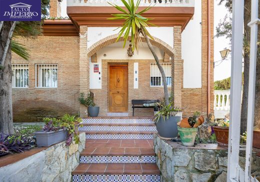 Maison de luxe à vendre à Peligros, 430 000 €, Photo 4