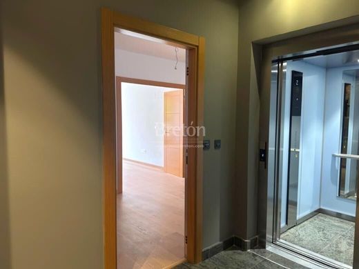 Luxury Apartment for sale in Zaragoza, 682 500 €, Photo 6