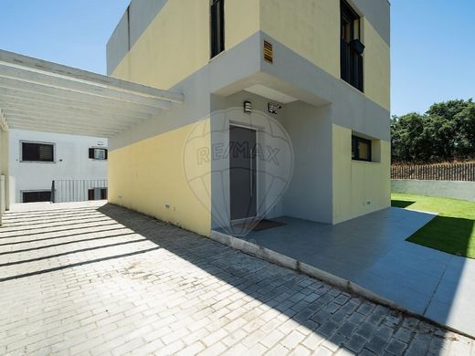 Luxury House for sale in Seixal, 698 000 €, Photo 6