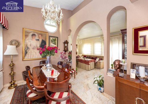 Maison de luxe à vendre à Peligros, 430 000 €, Photo 6