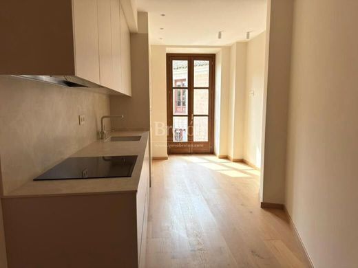 Luxury Apartment for sale in Zaragoza, 682 500 €, Photo 7