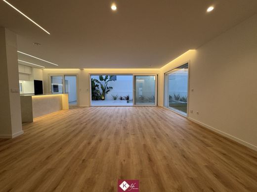 Luxury House for sale in Almada, 865 000 €, Photo 2