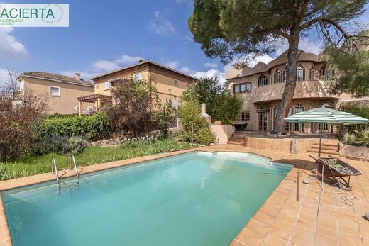 Luxury House for sale in Peligros, 510 000 €, Photo 2