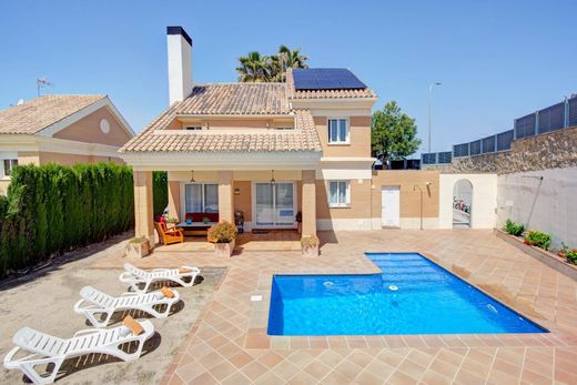 Maison de luxe à vendre à Otura, 418 000 €, Photo 3