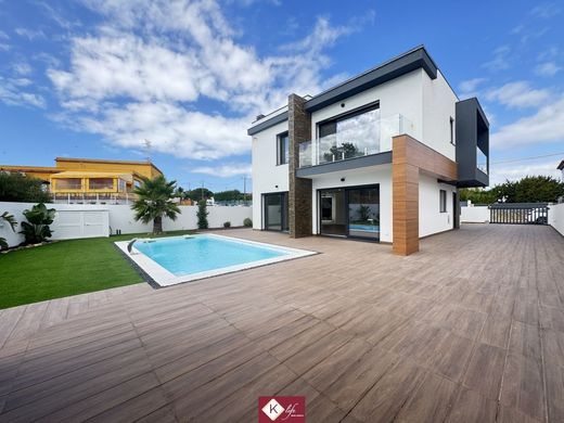 Luxury House for sale in Almada, 875 000 €, Photo 3