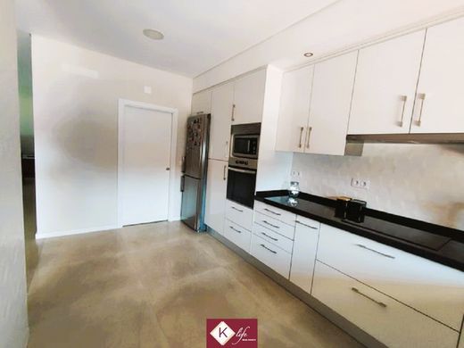 Luxury House for sale in Almada, 560 000 €, Photo 4