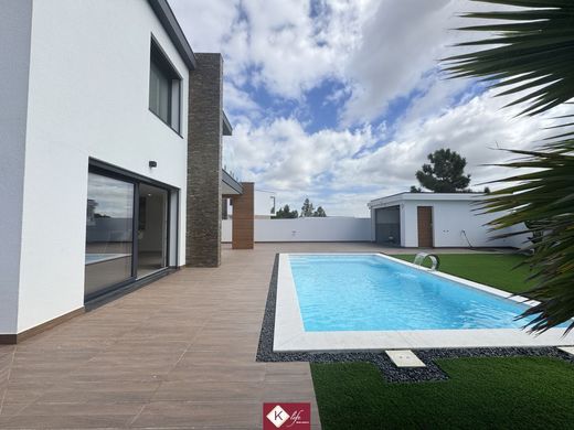 Luxury House for sale in Almada, 875 000 €, Photo 4