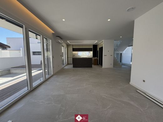Luxury House for sale in Almada, 850 000 €, Photo 5