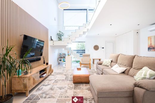 Luxury House for sale in Seixal, 690 000 €, Photo 7