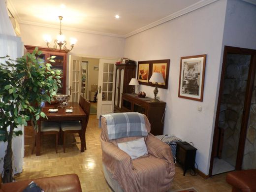 Maison de luxe à vendre à Algeciras, 465 000 €, Photo 1