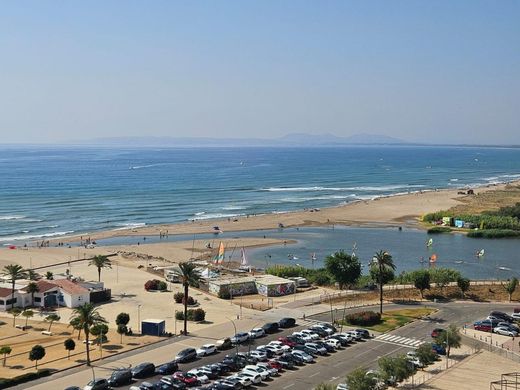 Luxury Apartment for sale in Empuriabrava, 485 000 €, Photo 3