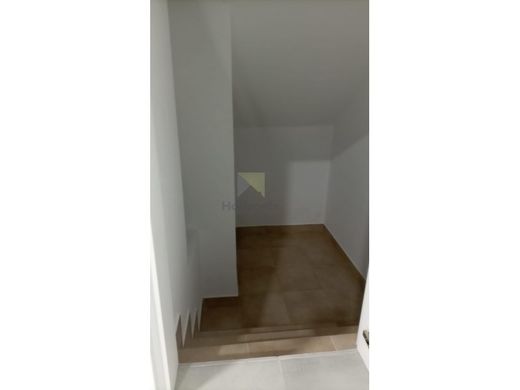 Luxury House for sale in Seixal, 585 000 €, Photo 4