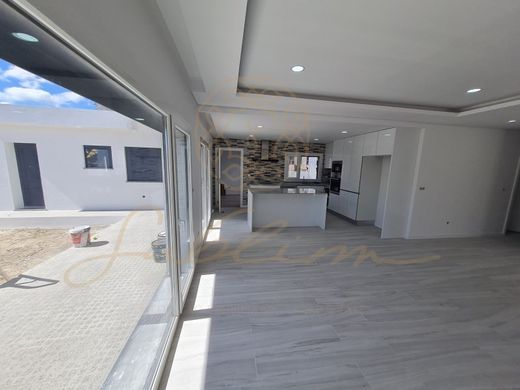 Luxury House for sale in Seixal, 640 000 €, Photo 6
