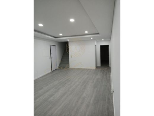 Luxury House for sale in Seixal, 495 000 €, Photo 6
