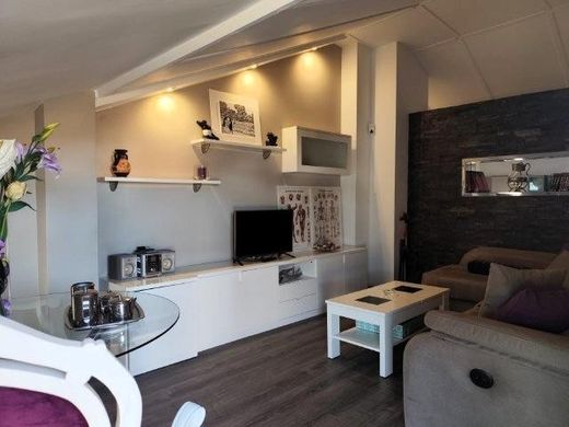 Maison de luxe à vendre à Alaquàs, 550 000 €, Photo 1