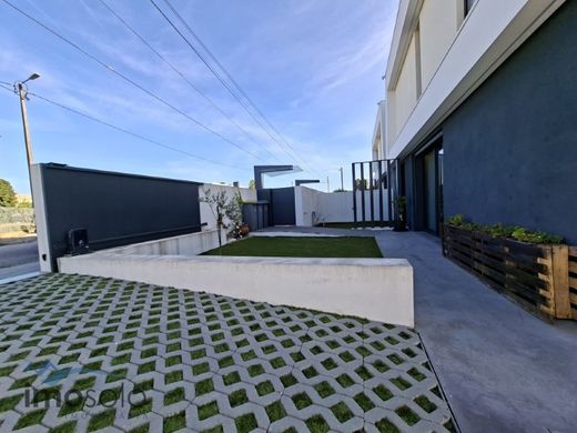 Luxury House for sale in Santa Maria Da Feira, 497 500 €, Photo 5
