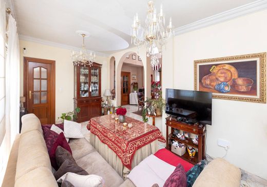 Maison de luxe à vendre à Peligros, 430 000 €, Photo 7