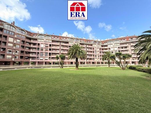 Luxury Apartment for sale in Castro-Urdiales, 500 000 €, Photo 1