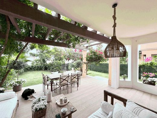 Maison de luxe à vendre à Alcaidesa, 580 000 €, Photo 1