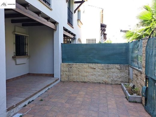 Maison de luxe à vendre à Marbella, 645 000 €, Photo 4