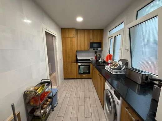 Luxury Apartment for sale in Castro-Urdiales, 400 000 €, Photo 5
