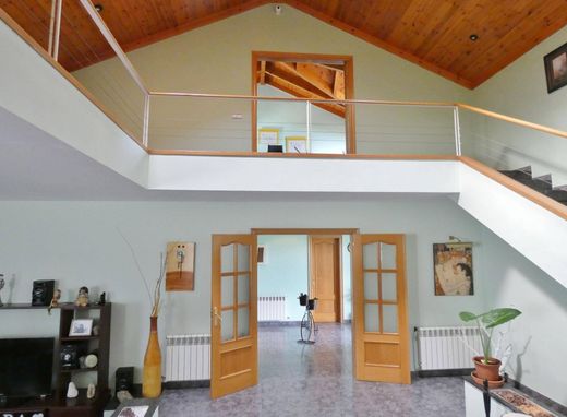 Luxury House for sale in Castellar Del Vallès, 665 000 €, Photo 1