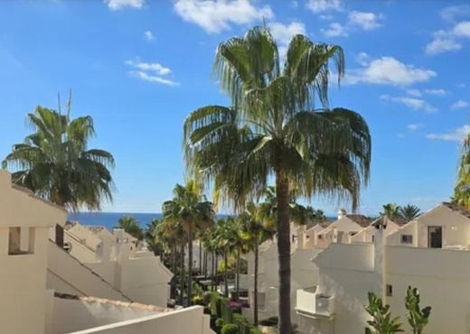 Luxury House for sale in Marbella, 790 000 €, Photo 2