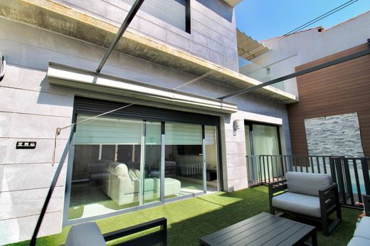 Maison de luxe à vendre à Armilla, 440 000 €, Photo 3
