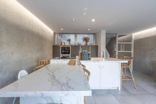 Maison de luxe à vendre à Granada, 685 000 €, Photo 7