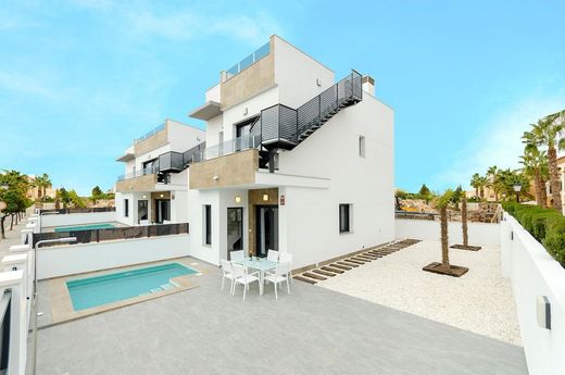 Maison de luxe à vendre à Torrevieja, 424 000 €, Photo 1