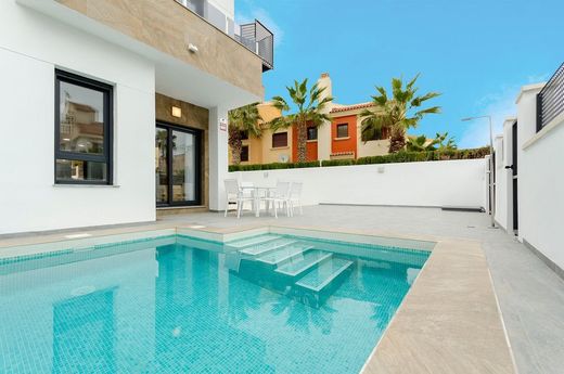 Maison de luxe à vendre à Torrevieja, 424 000 €, Photo 2