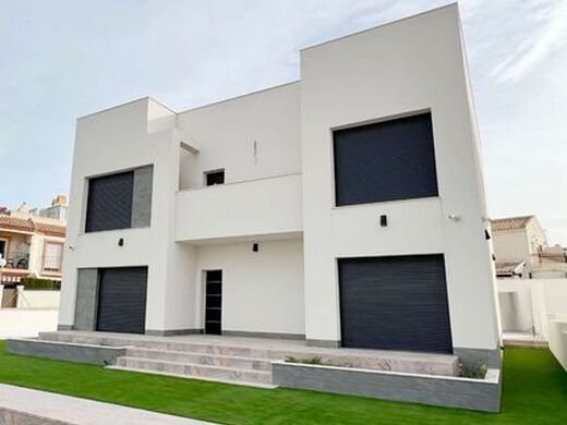 Maison de luxe à vendre à Torrevieja, 1 200 000 €, Photo 2