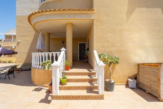 Maison de luxe à vendre à Torrevieja, 539 000 €, Photo 3