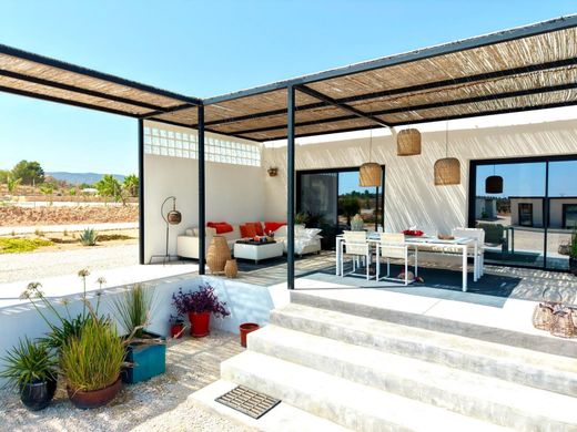 Maison de luxe à vendre à Pinoso, 679 000 €, Photo 1