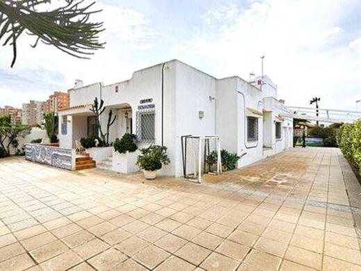Maison de luxe à vendre à La Manga Del Mar Menor, 469 000 €, Photo 1