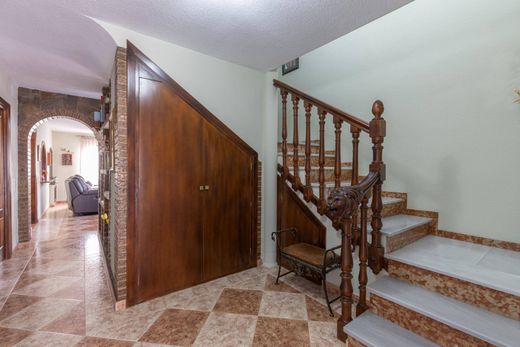 Maison de luxe à vendre à Otura, 495 000 €, Photo 3