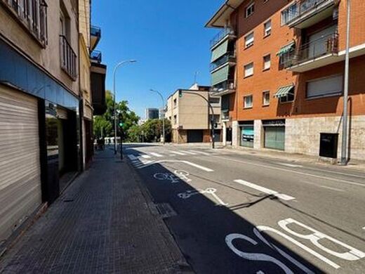 Maison de luxe à vendre à Terrassa, 470 000 €, Photo 4