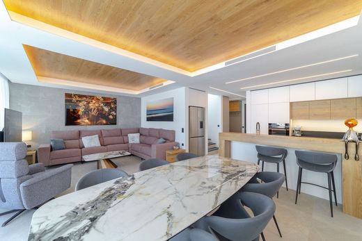 Luxury House for sale in Marbella, 2 695 000 €, Photo 5