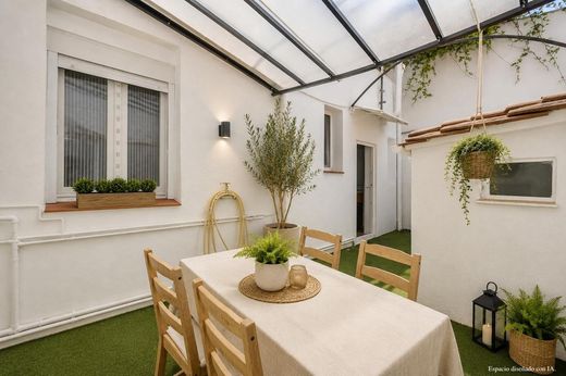 Maison de luxe à vendre à Madrid, 575 000 €, Photo 2
