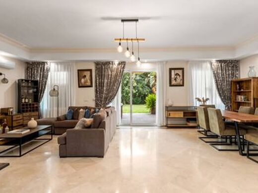 Luxury House for sale in Marbella, 2 950 000 €, Photo 3
