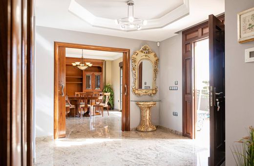 Luxury House for sale in Gandia, 699 000 €, Photo 4