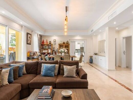 Luxury House for sale in Marbella, 2 950 000 €, Photo 5