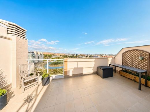 Luxury Apartment for sale in Alicante, 570 000 €, Photo 2